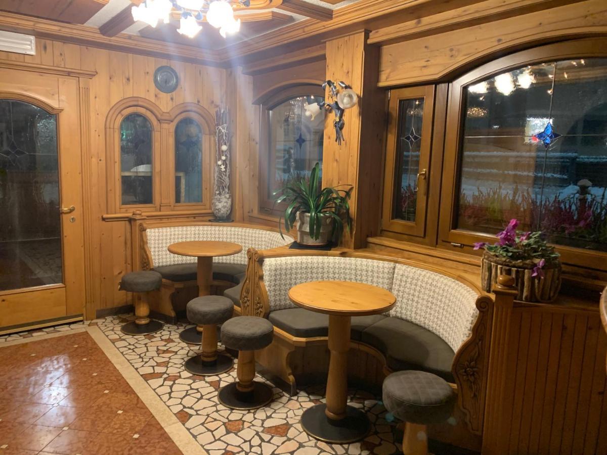Hotel Stella Moena Eksteriør bilde