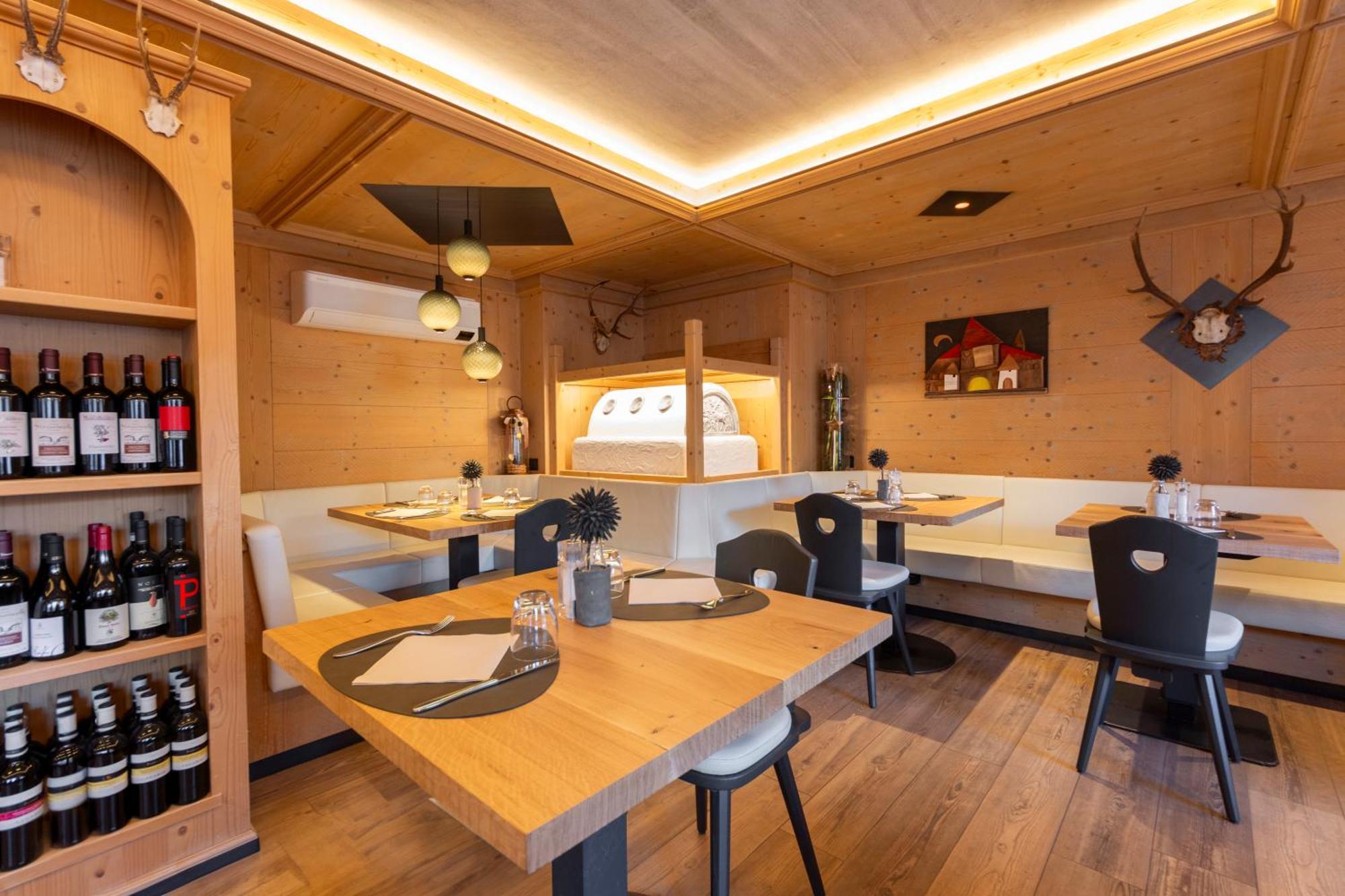 Hotel Stella Moena Eksteriør bilde
